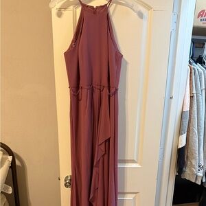 Chic Sleeveless Maxi Dress in Mauve